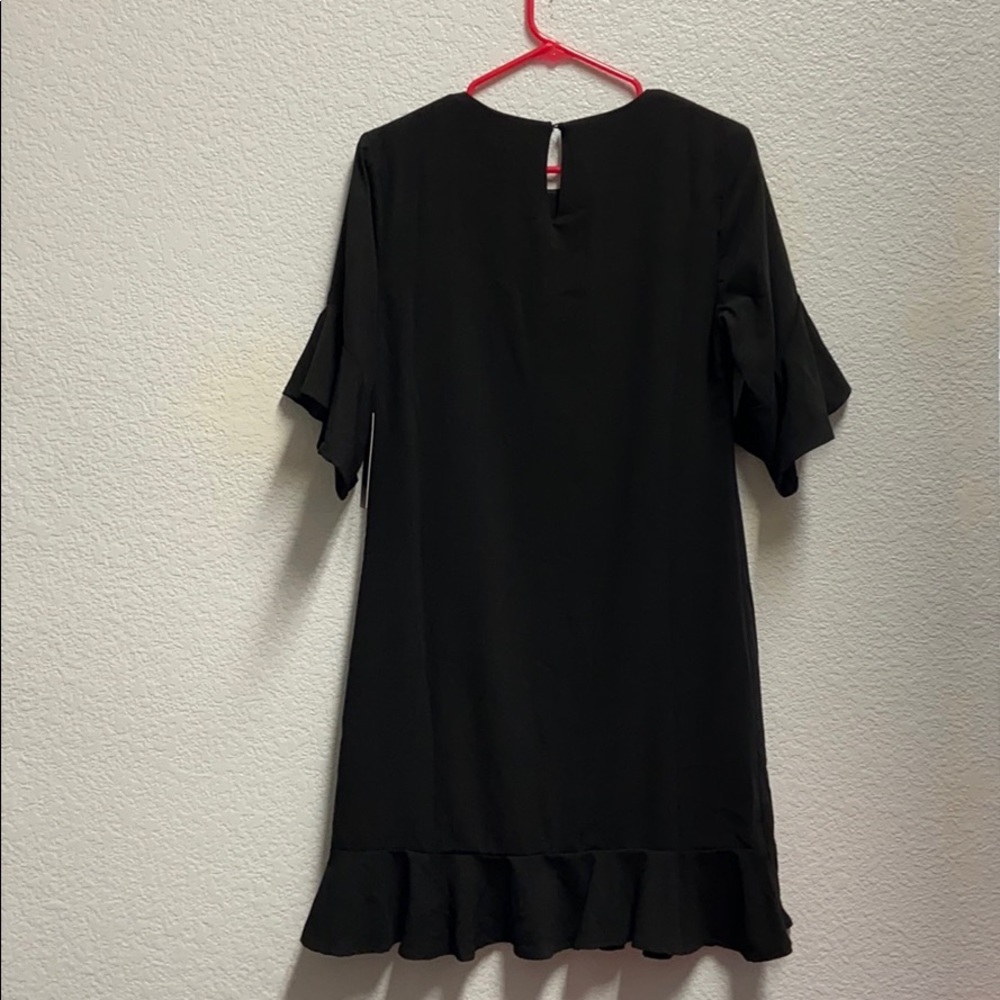 Lulu’s black dress - Picture 4 of 5